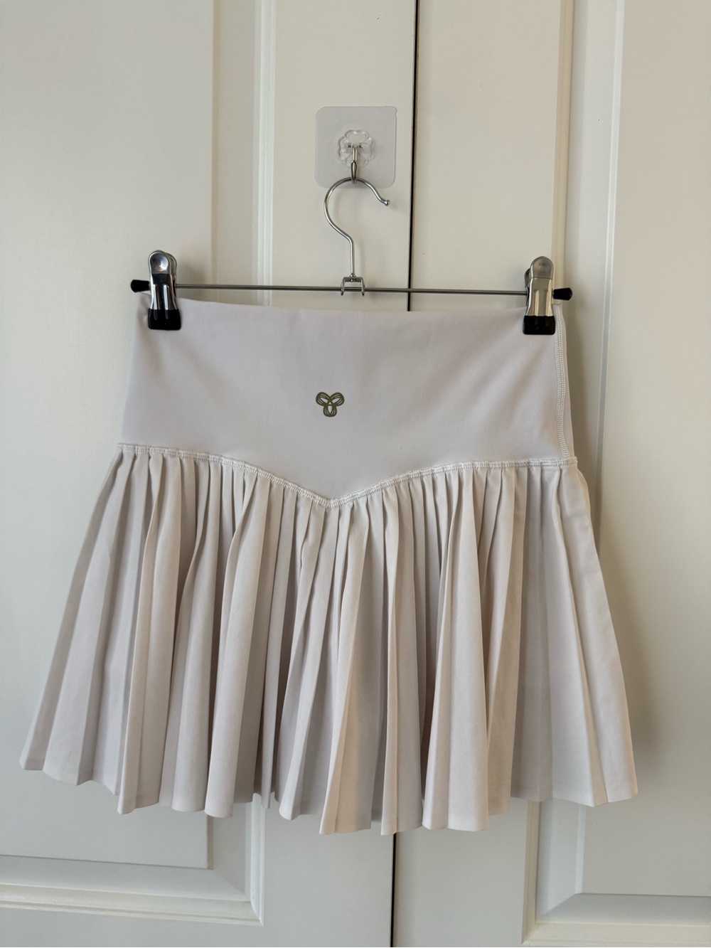 Aritzia Golden White MoveTech Tennis Skirt Size XS